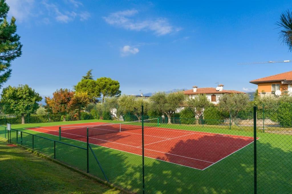 Tennis / Pool / Barbecue Bardolino Exterior foto